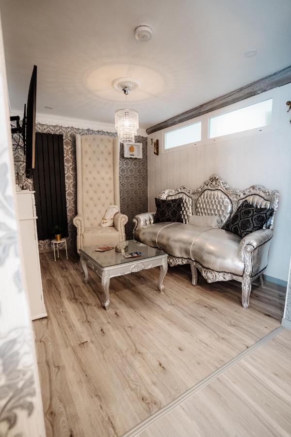 Apartmán Timeout Royal Ellar Exteriér fotografie